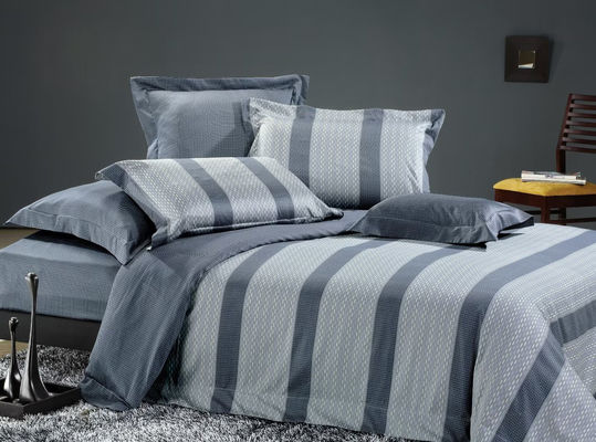Tamanho personalizado Tecido Inverno Sabanas Quente Cobertura de colchão Camas de luxo Queen Consolator Sets