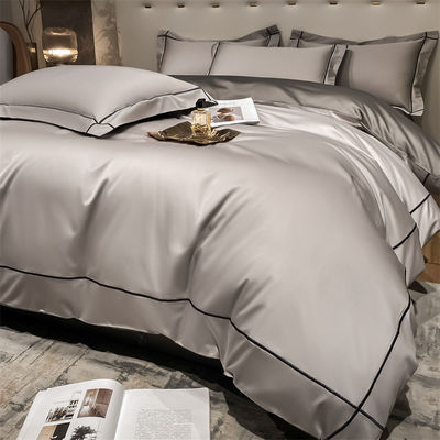 Home 200-Count Tencel bordado de gelo de duas faces de seda folhas e seda lisa nudos cobertor de cama conjunto