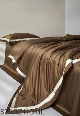 Set de roupa de cama 100% de algodão de tamanho personalizado Cobertura de cobertor e lençol de cama para hotéis de luxo de 5 estrelas