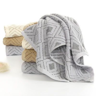Home Spa 35*75 Tamanho luxo bordado padrão listrado Toalha de banho para toalhas de hotel