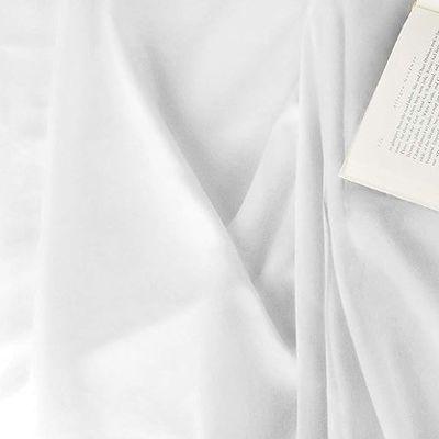 Imagem mostra cama de bambu sustentável para uma experiência de sono sedosa e confortável
