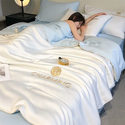 Set de colcha de Verão Silky Tencel 4 Colchas finas de seda de gelo para lavagem em máquina 60 Número de tecidos