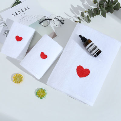 Toalha de banho branca macia e espessa feita de algodão puro com design de bordado personalizado