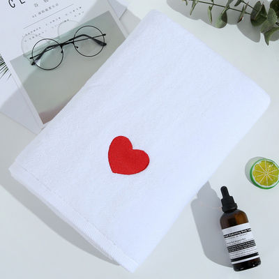 Toalha de banho branca macia e espessa feita de algodão puro com design de bordado personalizado
