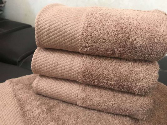 Café absorvente macio Espessado Doméstico Bebê Algodão Toalha grande 70*140cm Retangular Toalha de banho de hotel cinza