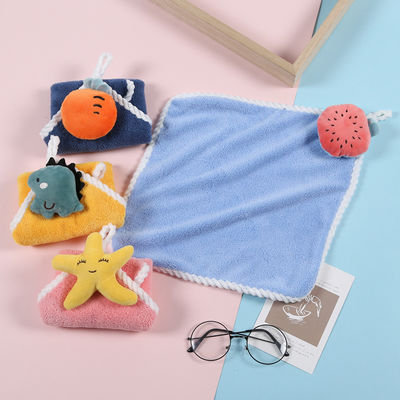 Toalha de veludo de coral suave e absorvente com gancho pendurado