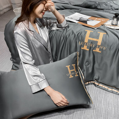 Edição Especial de 24" Aeroespacial Lava Água Seda Verão Cool Quilt Set de Quatro Peças