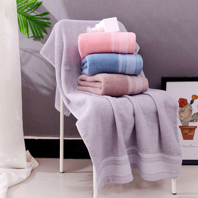 Brincadeira de salão de beleza de cor simples espessada Vantagem da toalha de banho de algodão absorvente macio