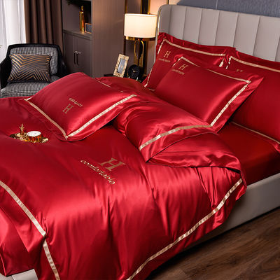 Set de roupa de cama de seda de lavagem bordada de luxo com material de poliéster e logotipo personalizado