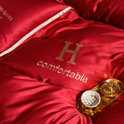 Set de roupa de cama de seda de lavagem bordada de luxo com material de poliéster e logotipo personalizado