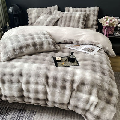 Luxo e calor com um conjunto de roupas de cama de pele de coelho de veludo de leite sustentável
