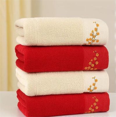 Toalhas de casa 100% de algodão puro, bordadas, suaves e absorventes, ideais para todas as idades.