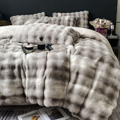 Luxo e calor com um conjunto de roupas de cama de pele de coelho de veludo de leite sustentável