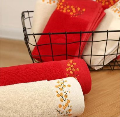 Toalhas de casa 100% de algodão puro, bordadas, suaves e absorventes, ideais para todas as idades.