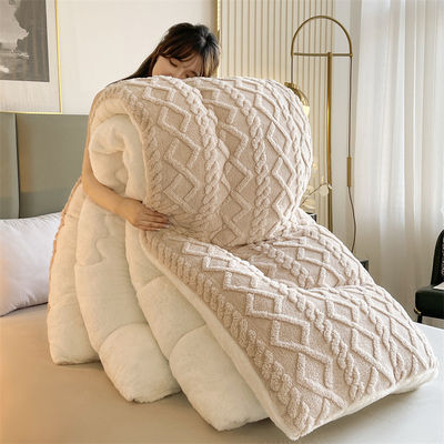 Quilt de lã de cor de carneiro aquecido espessado personalizado para Quilt de fibra química sustentável