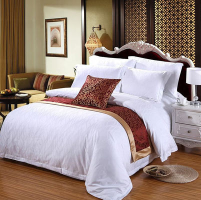Resposta dentro de 24 horas 4pcs Satin Stitch Duvet Set de Cama de King Size