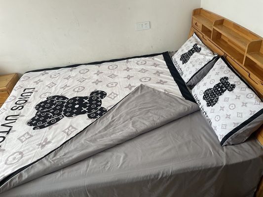 Moderno estilo desenho animado cabeça de urso branco design de roupa de cama com 100% material de poliéster