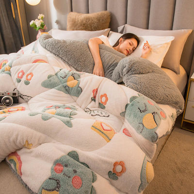 Coloração personalizada Quilt de fibras químicas moles para roupas de cama de lã de cordeiro aquecida espessada