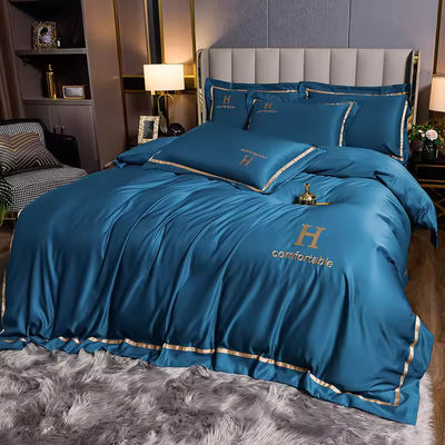 Casa Poliéster luxuoso bordado roupa de cama de seda de lavagem conjunto com cobertura de cobertor de cor sólida