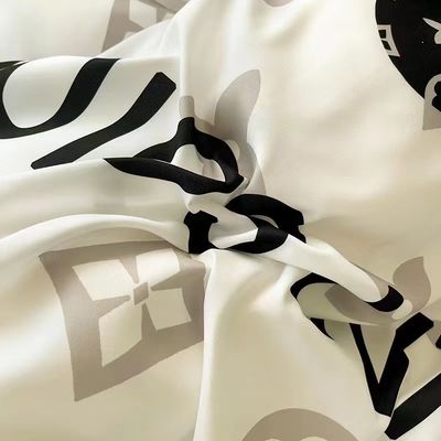 Urso Branco 100% Set de roupa de cama de fibra de poliéster Luxo Urso Violento Designer Cobertura