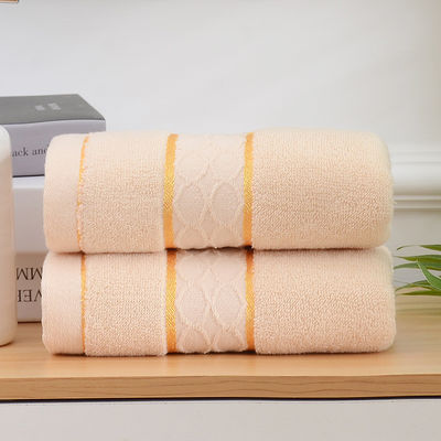 Suave e confortável Toalha de banho de algodão 100% 110g para uma experiência de banho de luxo