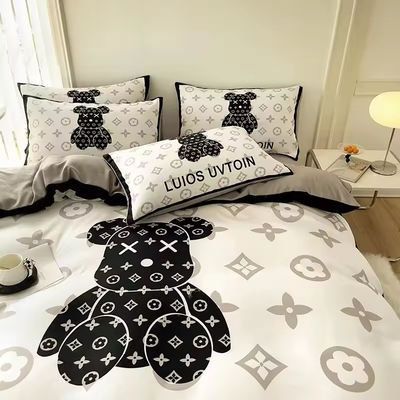 180GSM Cartoon Cabeça de Urso Branco Urso Design Setes de Cama Coleção de Cama de Cama Capa de Cama Cama de Almofada