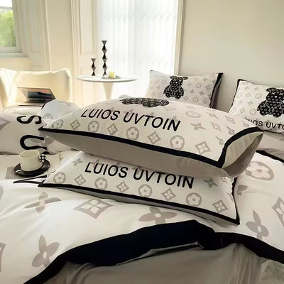 180GSM Cartoon Cabeça de Urso Branco Urso Design Setes de Cama Coleção de Cama de Cama Capa de Cama Cama de Almofada
