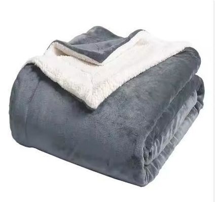 Luxo e conforto com o nosso moderno cobertor Sherpa de flanel cinza para todas as estações
