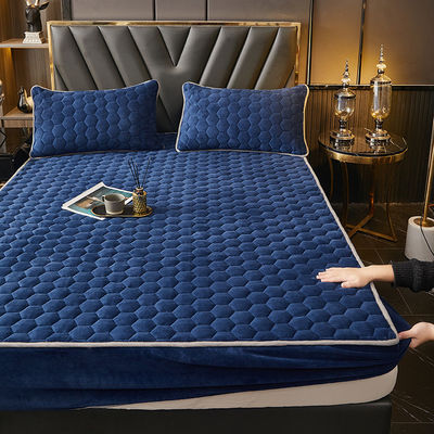 Set de roupas de cama de luxo quente 3 peças de veludo de leite cobertor de cama com cor personalizada