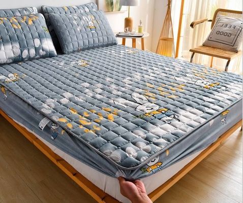 Home Acessórios Quilted Protectores de colchão de borracha personalizados impressos para almofada de proteção de cama