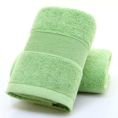 Home Hotel Spa Ect 35*35cm Logo bordado Toalha de algodão Branco Totalmente de algodão Absorvente