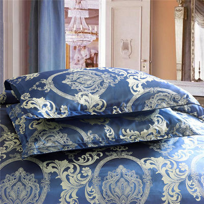 Conjunto de roupa de cama de cetim de bordados de estilo europeu de 3 peças