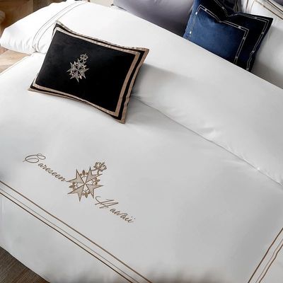 Conjunto de roupa de cama de hotel de algodão personalizado com logotipo de bordado de luxo e estilo europeu Percale