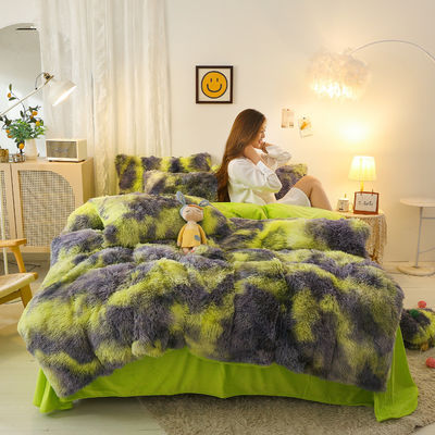 Conjunto de roupas de cama de desenho espessado de 3 peças de cores quentes compatíveis com edredons de pelúcia para casamento em casa