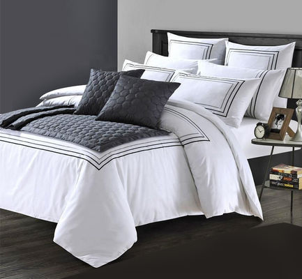Desenhos aleatórios Quilts Confortável Dormir Lamento de hotel Conjunto com 40 Conta Tecido de algodão