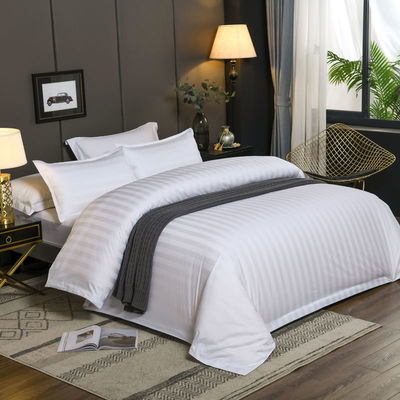 133*60 Densidade de tecido 4pcs Set de roupa de cama para 2,5m Tamanho de aplicação
