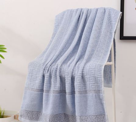Toalhas faciais de luxo tecidas com algodão 100% hipoalergênico penteado e design