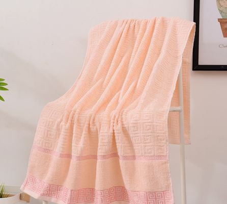 Toalhas faciais de luxo tecidas com algodão 100% hipoalergênico penteado e design