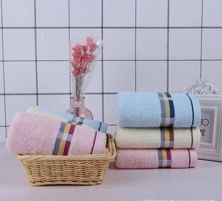 Toalhas de algodão absorvente personalizáveis para todas as idades em casa e hotéis Logotipo personalizado