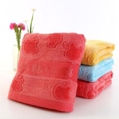 Alcançar a máxima absorção com o nosso padrão Jacquard Fibra de madeira escura Adult Large Towel