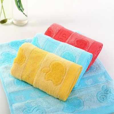 Alcançar a máxima absorção com o nosso padrão Jacquard Fibra de madeira escura Adult Large Towel