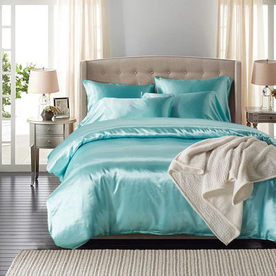 Conjunto de roupa de cama de seda personalizada com 3 peças de coberturas de cama King Size e 133 * 72 densidade de tecido