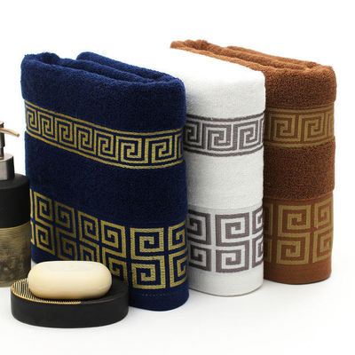 Hotel personalizado 32S Toalha de banho de algodão puro com alta absorção e design Jacquard