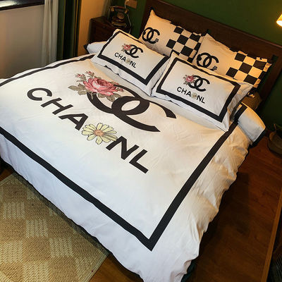 4 em 1 Set de roupas de cama de tamanho branco Satin Suave como seda Densidade de tecido de poliéster