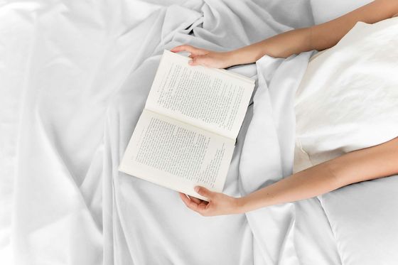 Tamanho personalizado Resfriamento respirável 100% de cama de poliéster Set de lençóis de cama em várias cores