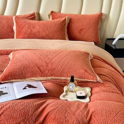 100% de tecido de poliéster Set de roupa de cama de inverno Design com cama de luxo e King Size