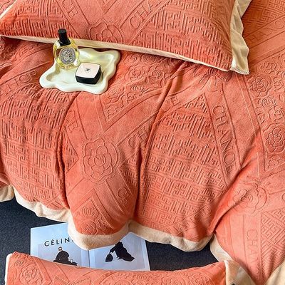 100% de tecido de poliéster Set de roupa de cama de inverno Design com cama de luxo e King Size