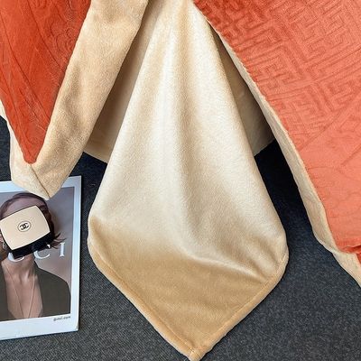 100% de tecido de poliéster Set de roupa de cama de inverno Design com cama de luxo e King Size