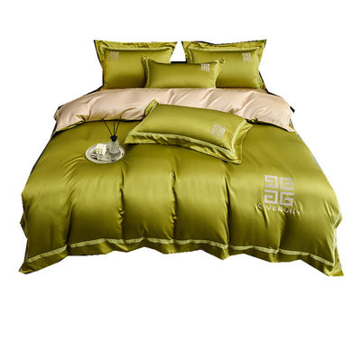 100% Poliéster Tencel bordado roupa de cama Set 4 PCS Caixa de presente 1,5m 1,8m Lenço de cama Cobertura de cama