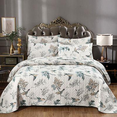 Experimente o máximo conforto com este conjunto de colchas de luxo personalizável de 3 peças